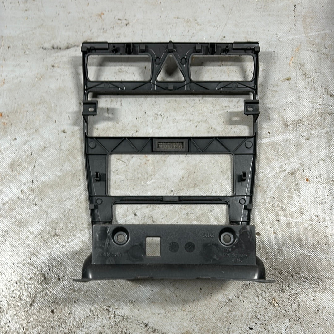 Audi A3 8L Mittelkonsole Verkleidung Radio Blende Armaturenbrett 8L0863263