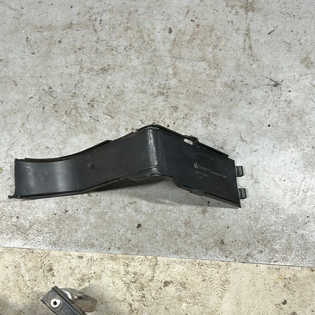 VW Golf 4 IV Schachtabdeckung Abdeckung Kabelbaum Kabelführung 1J0971839A