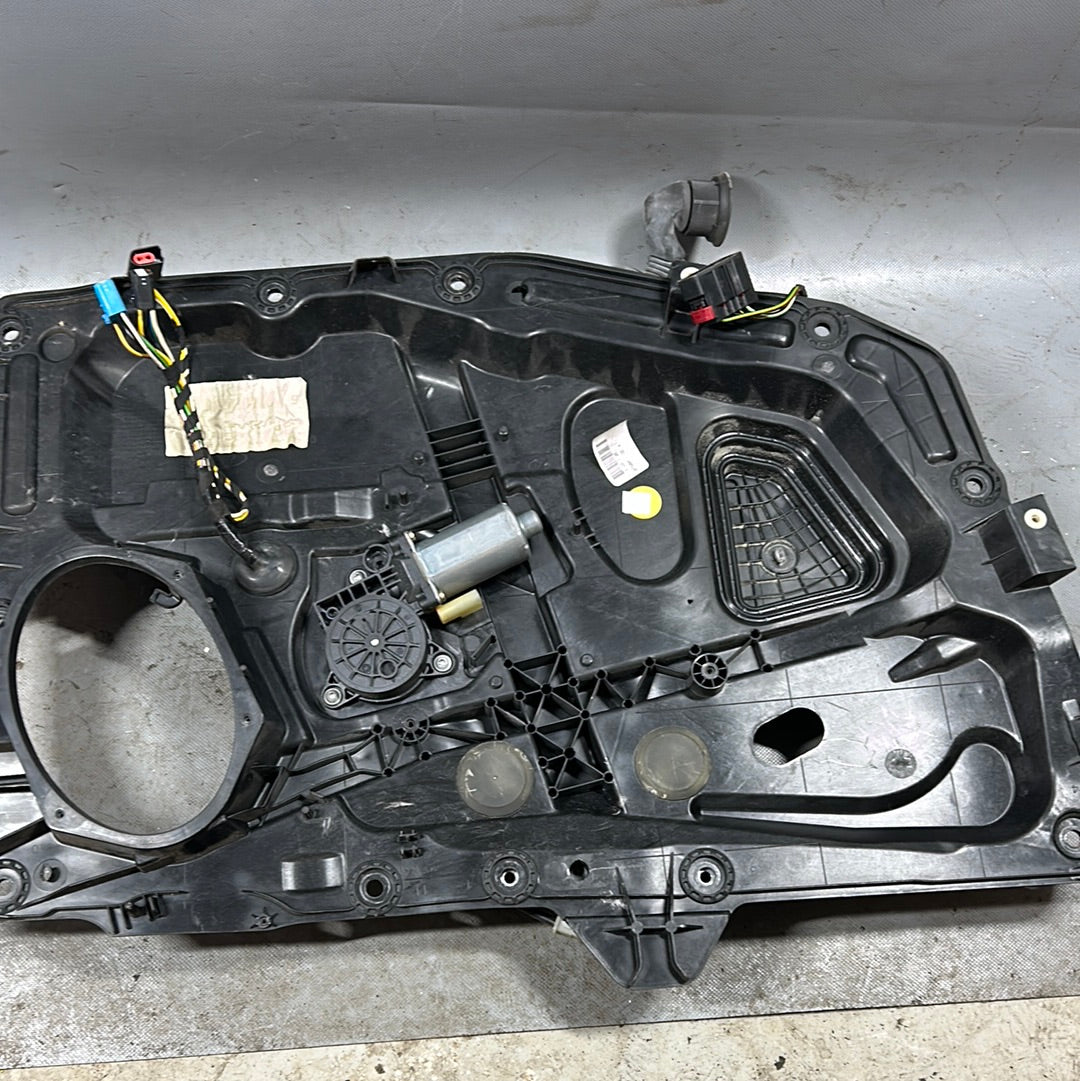 Ford Fiesta JH1 Fensterhebermotor Scheibenführung Fensterführung vorne links 2S61A23201