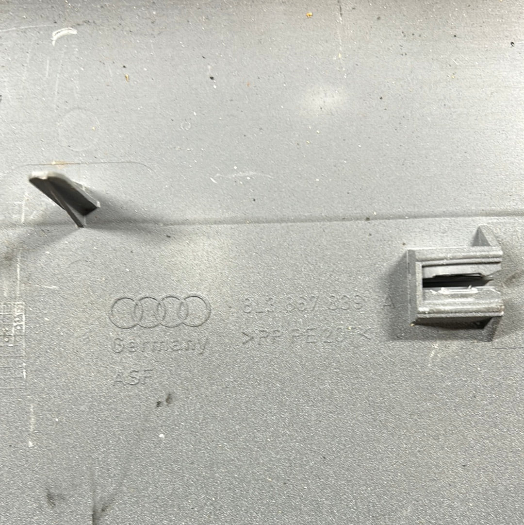 Audi A3 8L Abschlussleiste Dachhimmel Verkleidung Abdeckung 8L3867839A