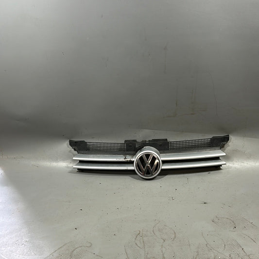 VW Golf 4 IV Kühlergrill Grill Frontgrill 1J0853655C