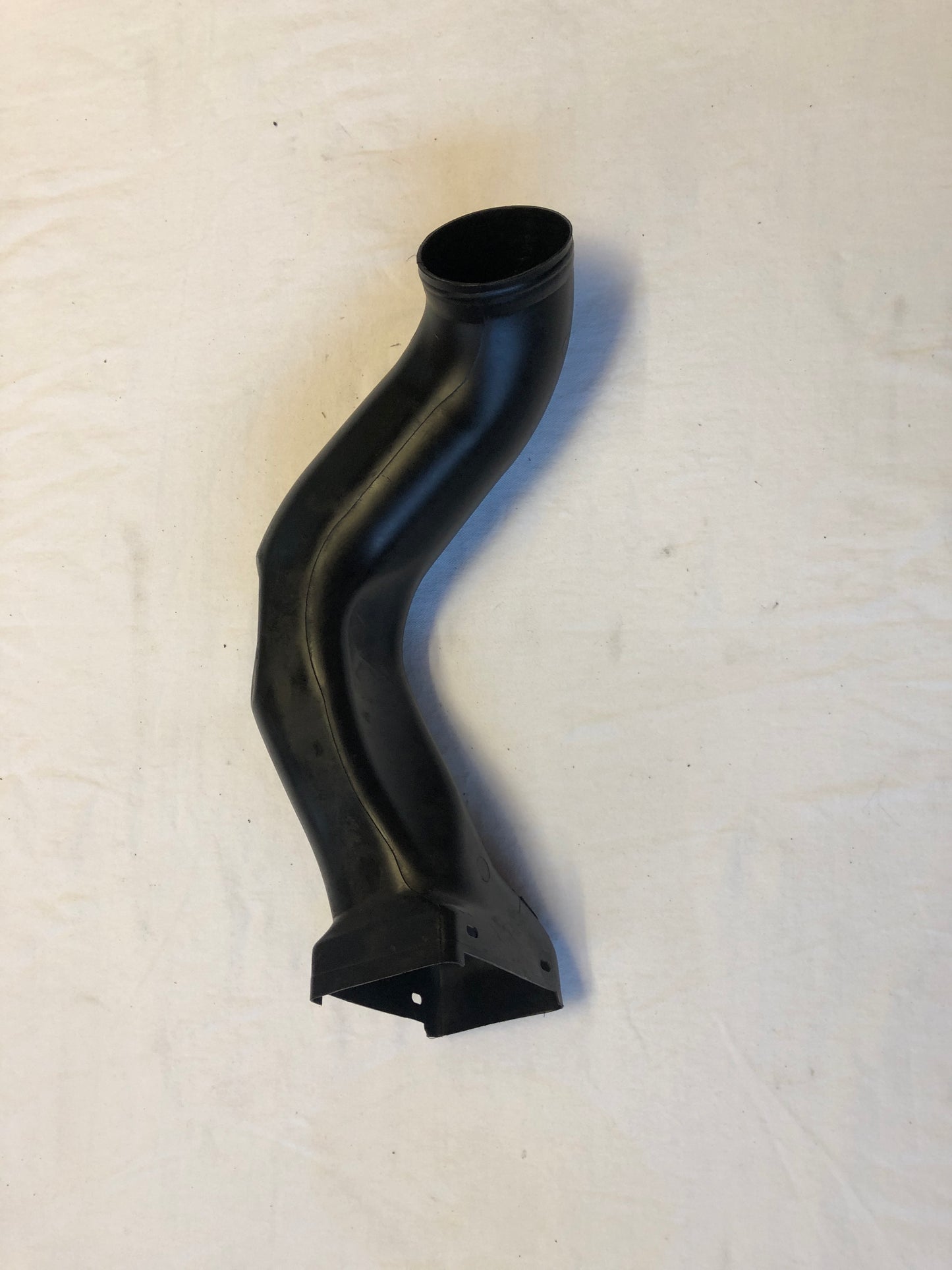 BMW E39 5 series air hose intake pipe air duct 2247826