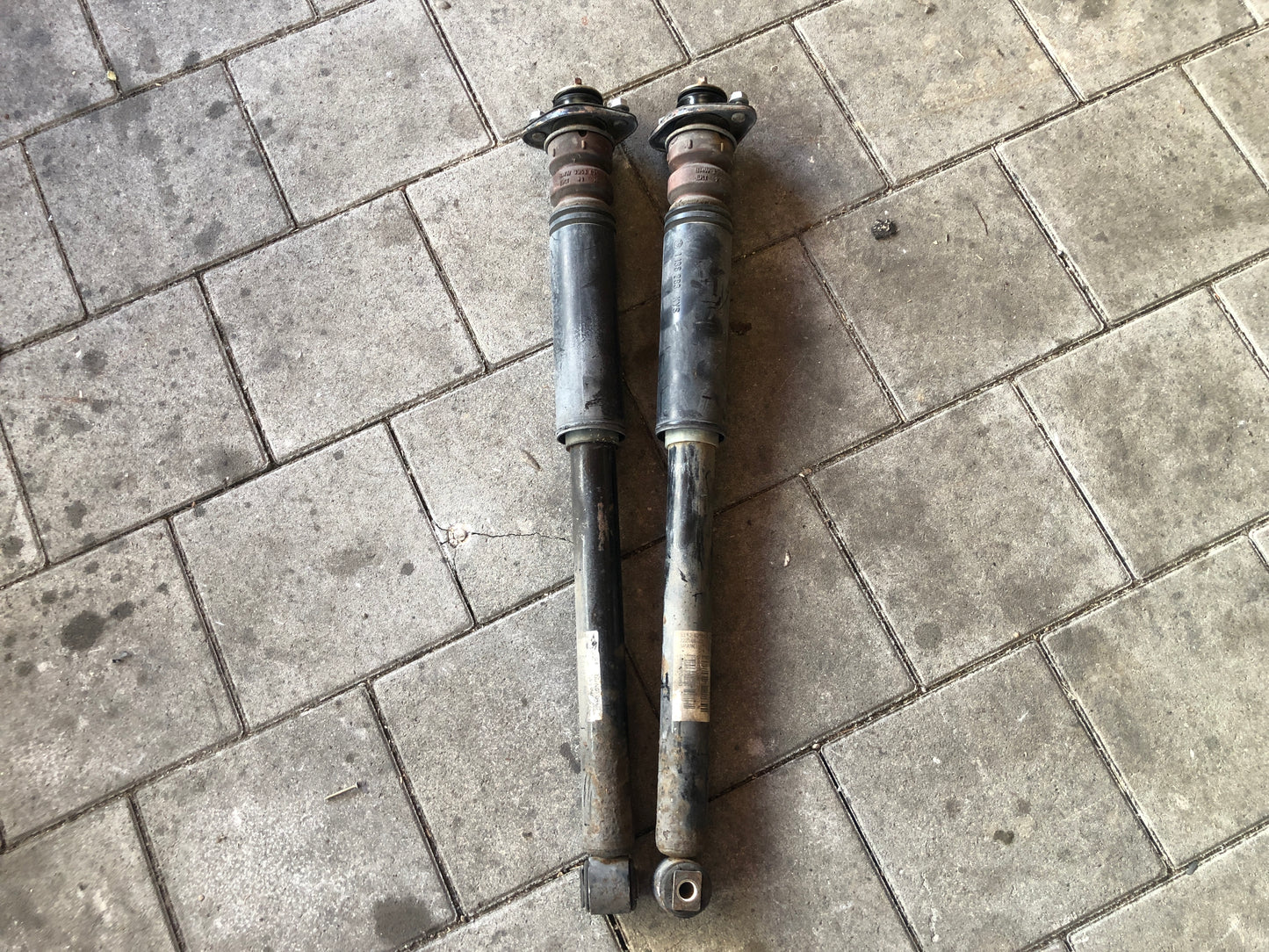 BMW E46 3 Series Sedan rear shock absorber 675910003