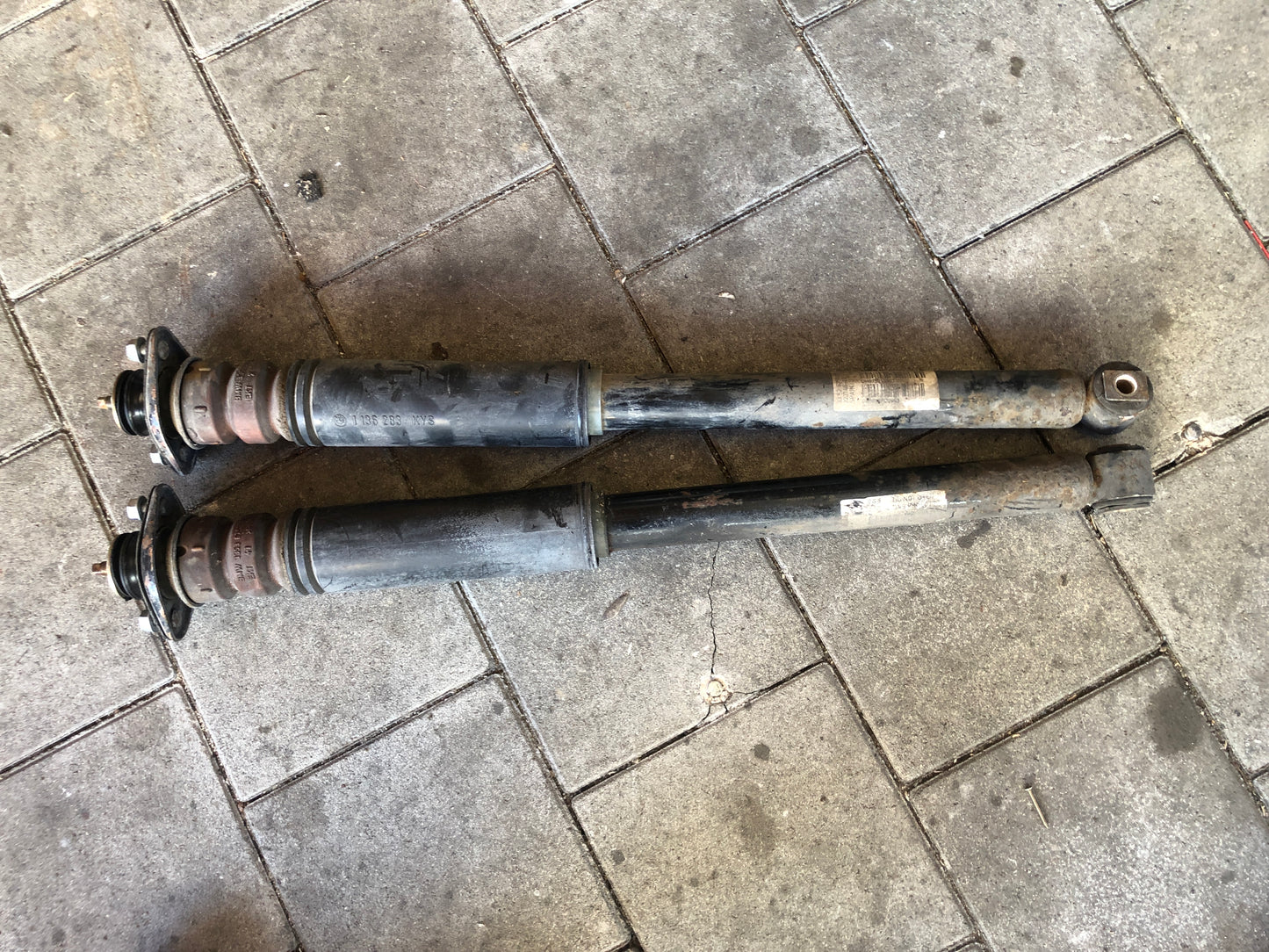 BMW E46 3 Series Sedan rear shock absorber 675910003