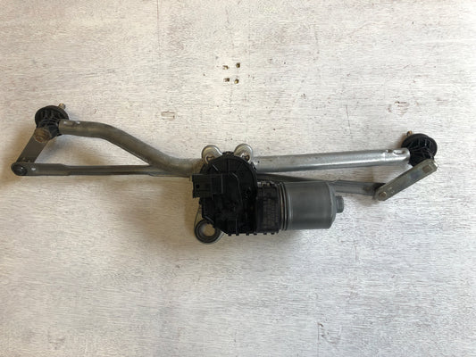 BMW E46 3-series wiper motor with linkage 6914577