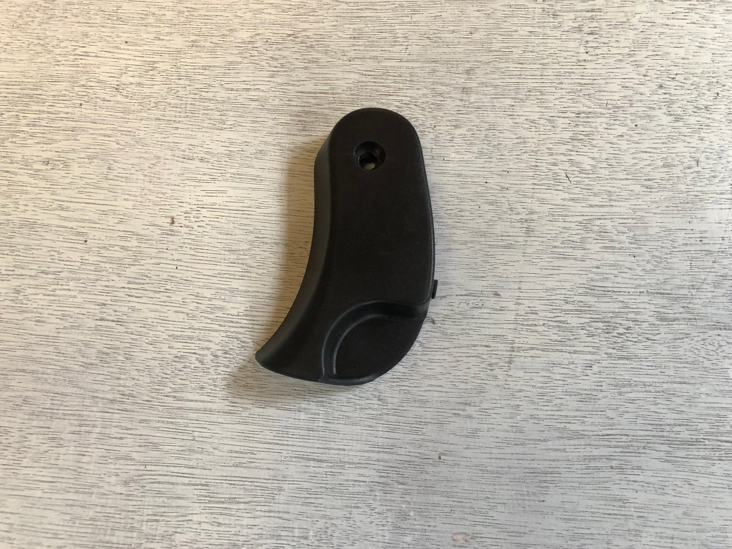 BMW E46 3 Series bonnet opener 11970213