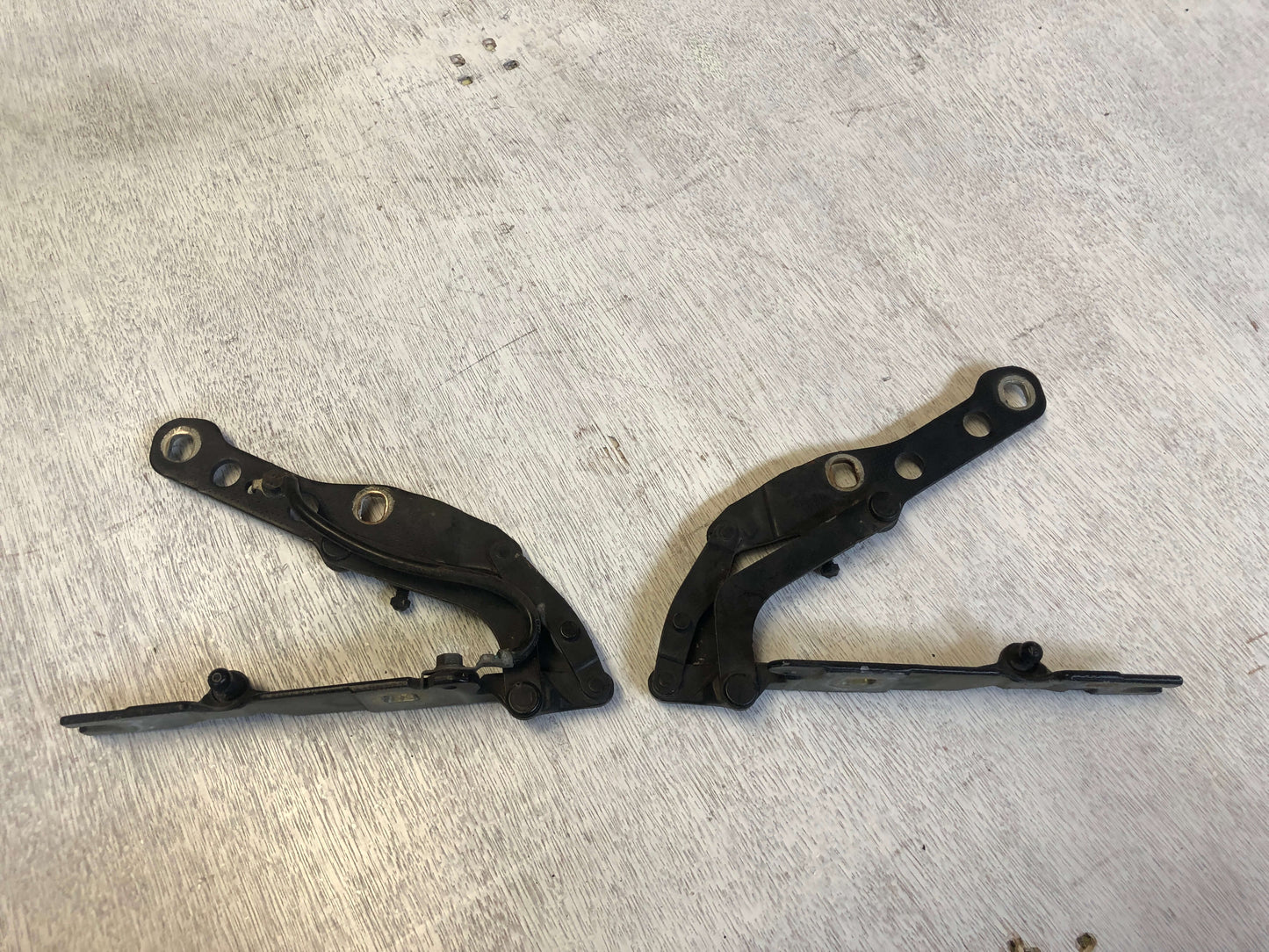 BMW E46 3-series bonnet hinge joint set sapphire black