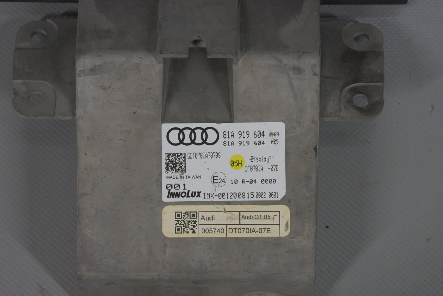 Audi Q2 GA Display Anzeigeeinheit MMI 81A919604