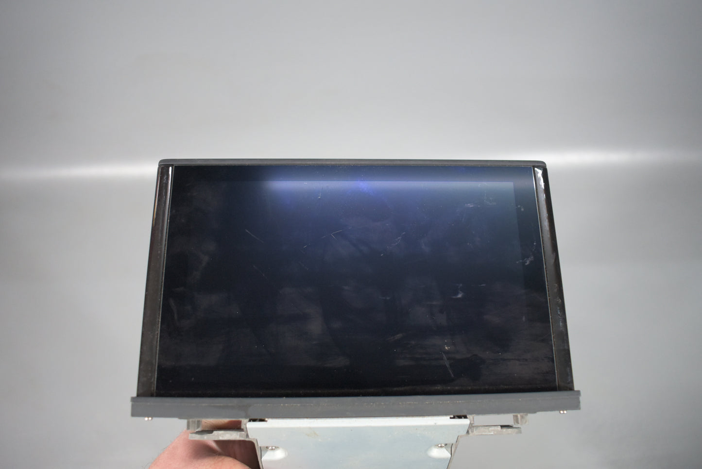 Audi Q2 GA Display Anzeigeeinheit MMI 81A919604