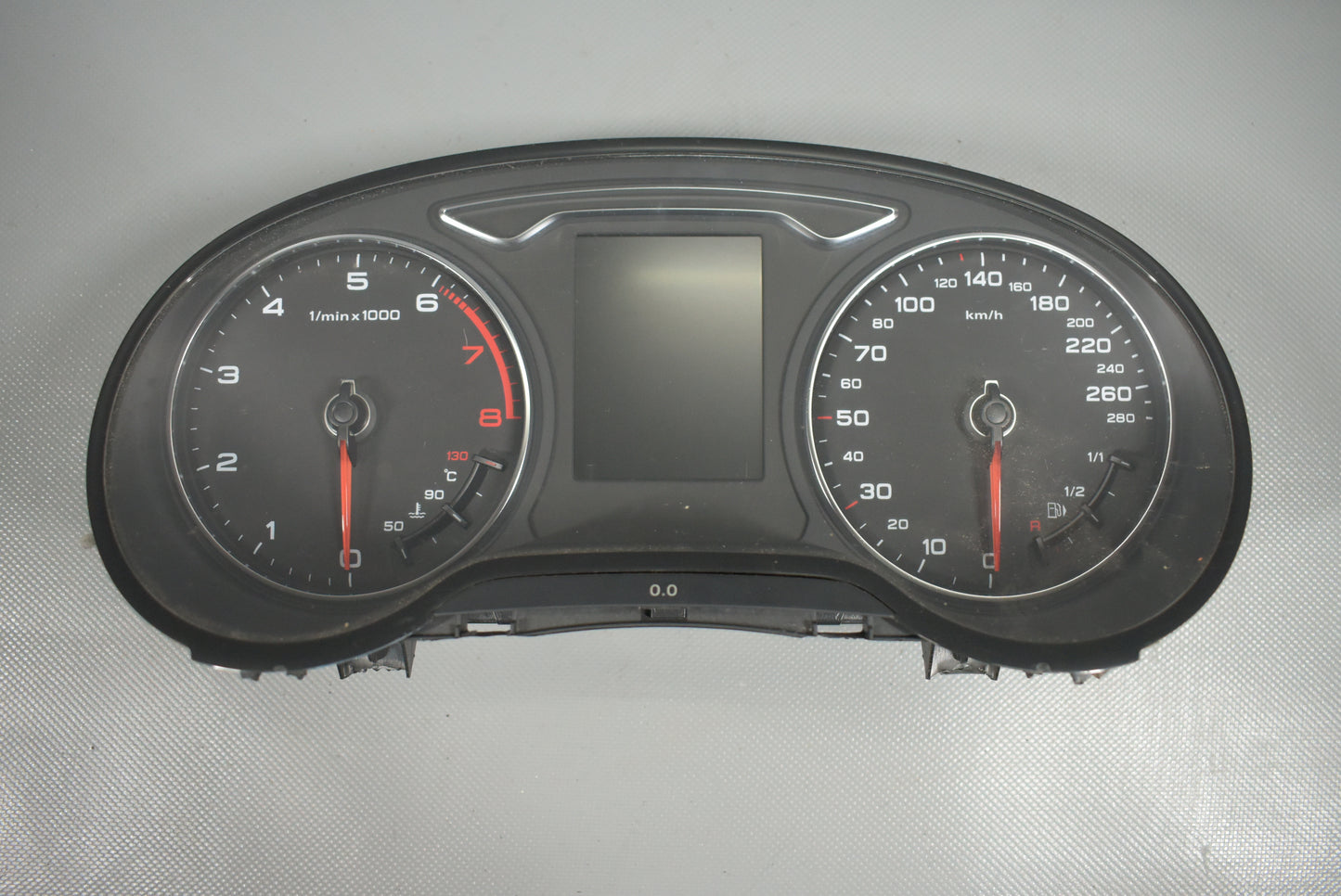 Audi A3 8V Kombiinstrument Tacho 8V0920870