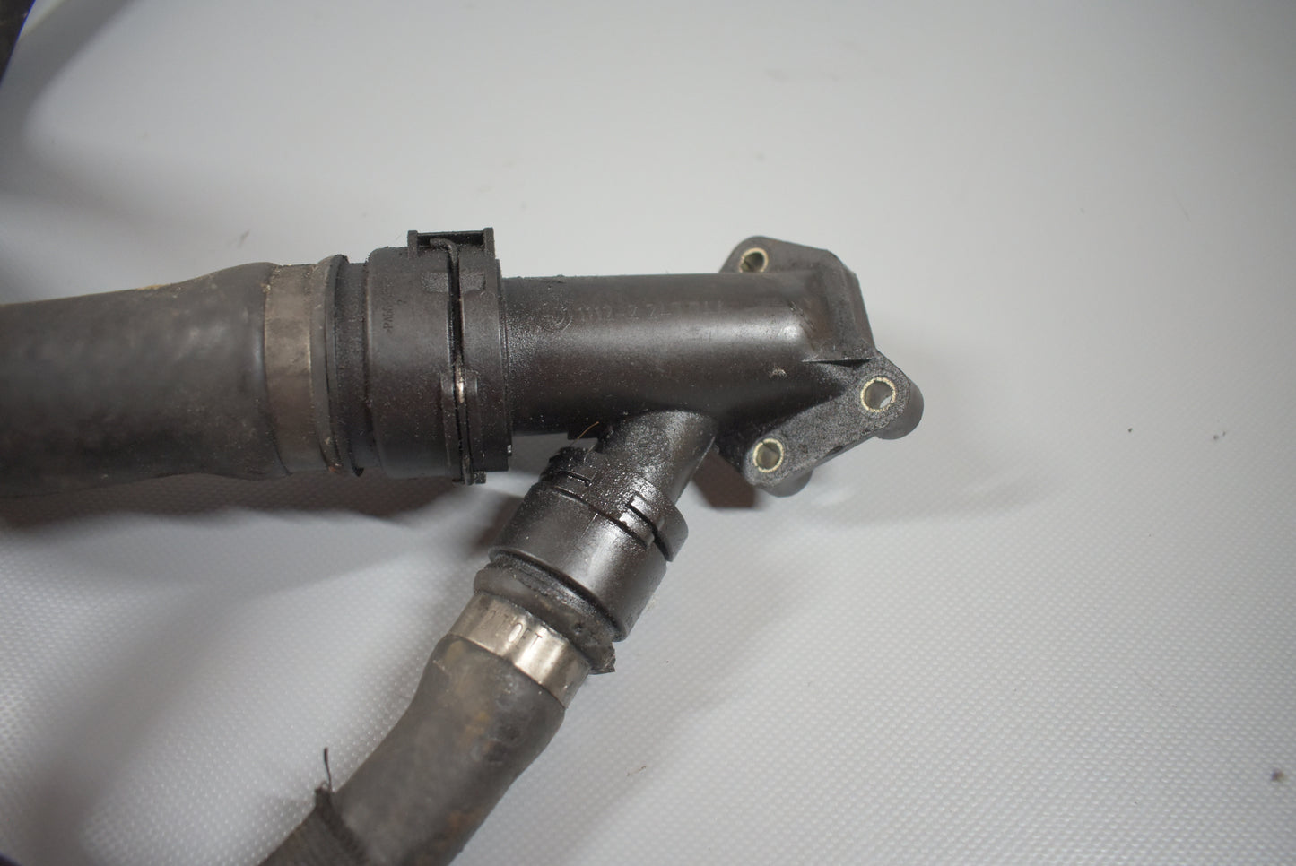 BMW E46 3er Kühlerschlauch Wasserschlauch Thermostat 2247744