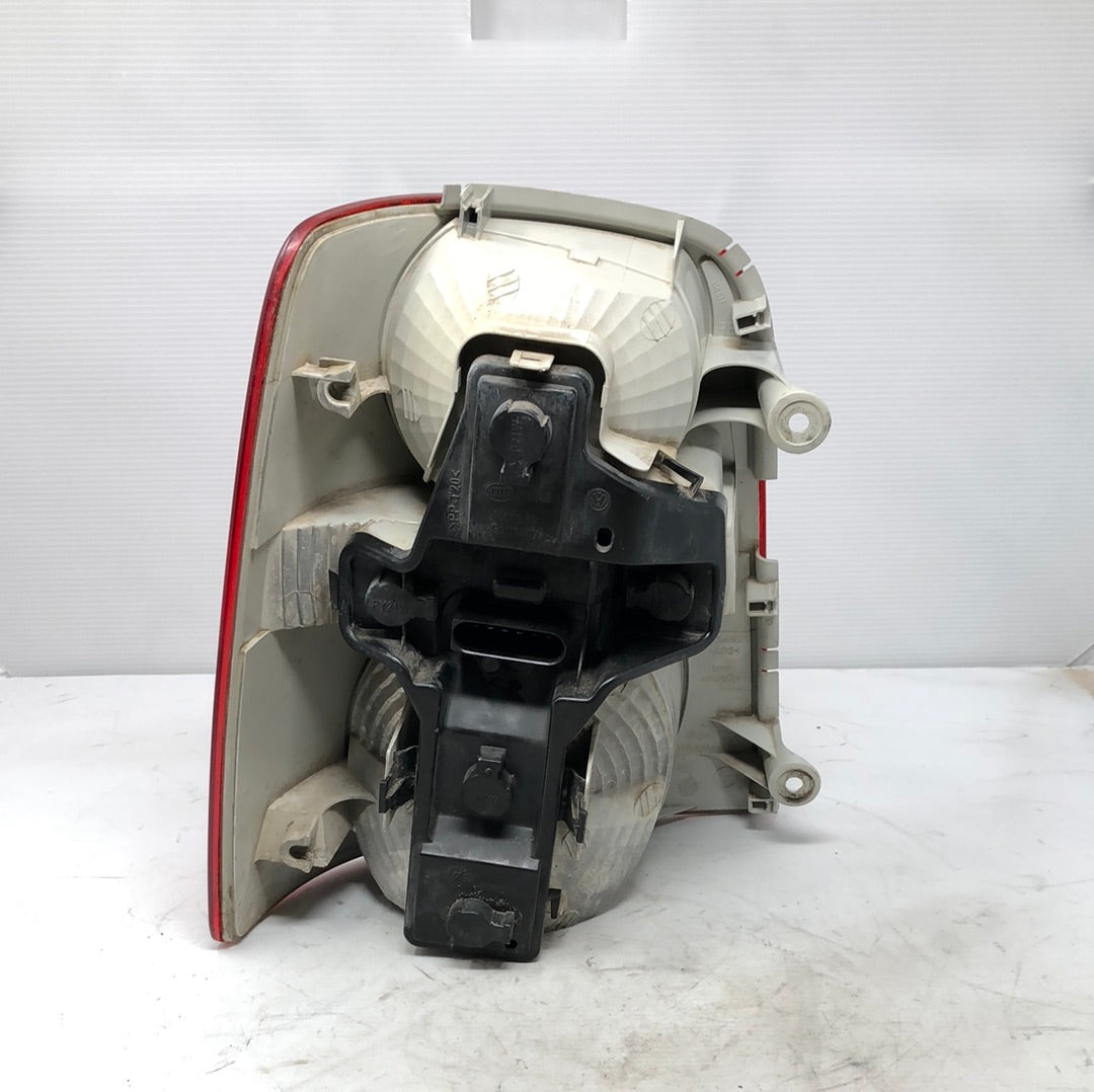 Volkswagen 1T1 Touran arka stop lambası sağ 1T0945096F 