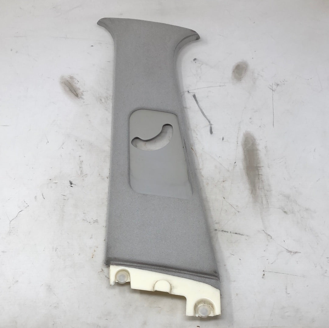 BMW E39 5 series B-pillar cover panel gray left 8227595