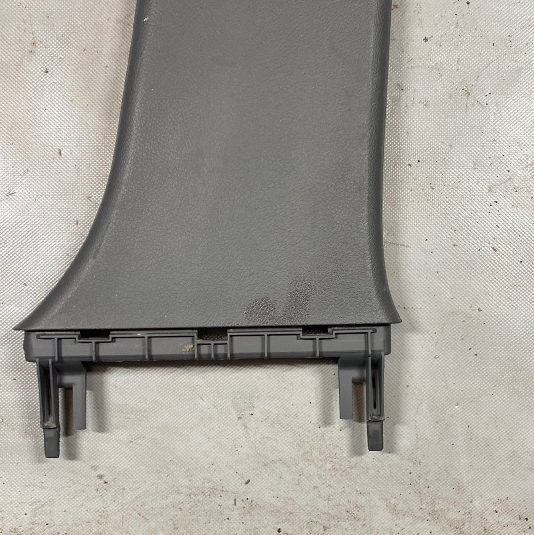 Audi A4 B5 Verkleidung B Säule unten rechts 8D0867244