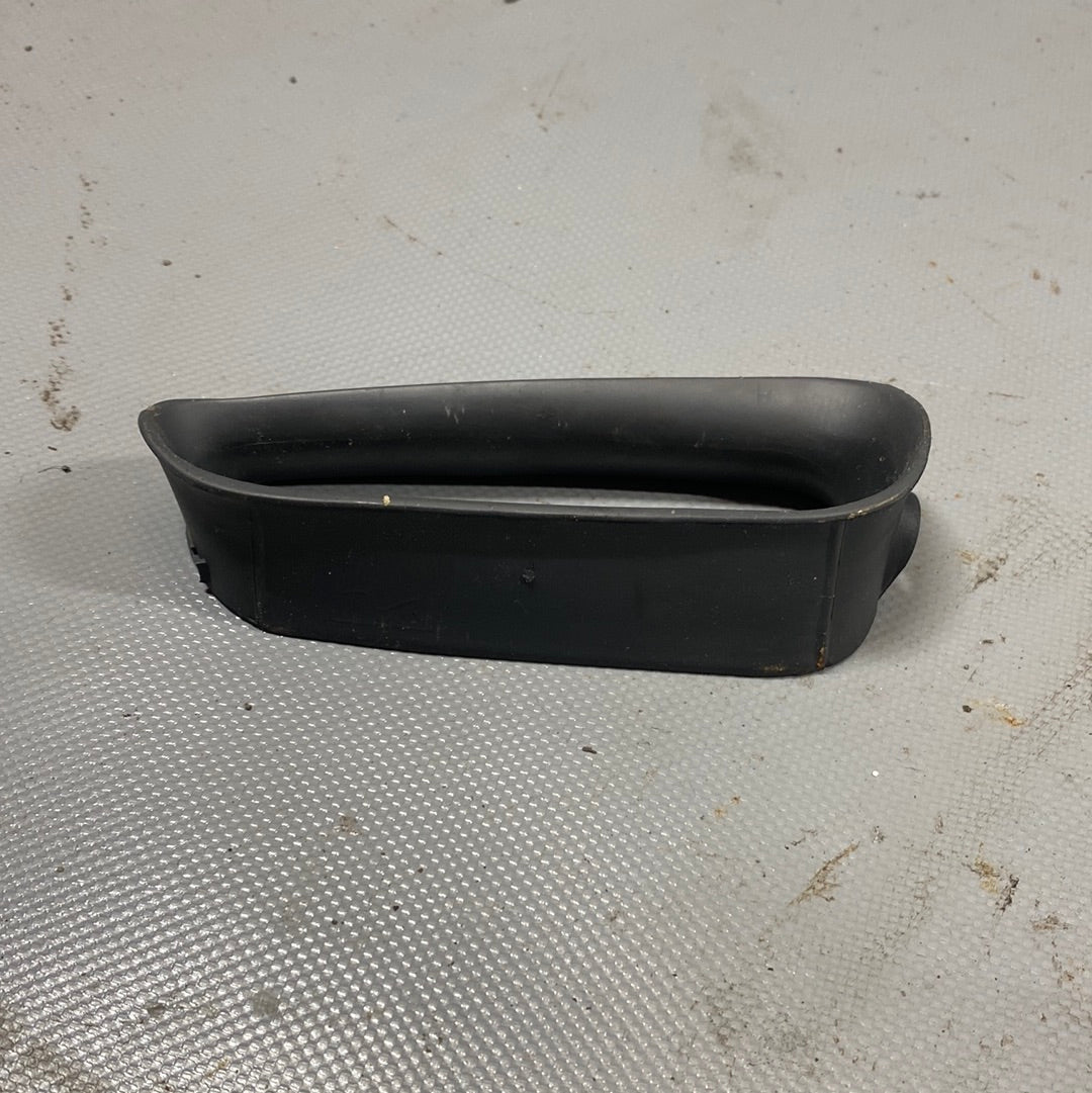 Audi A4 B5 Verkleidung Griff hinten rechts Tür 8D0867396