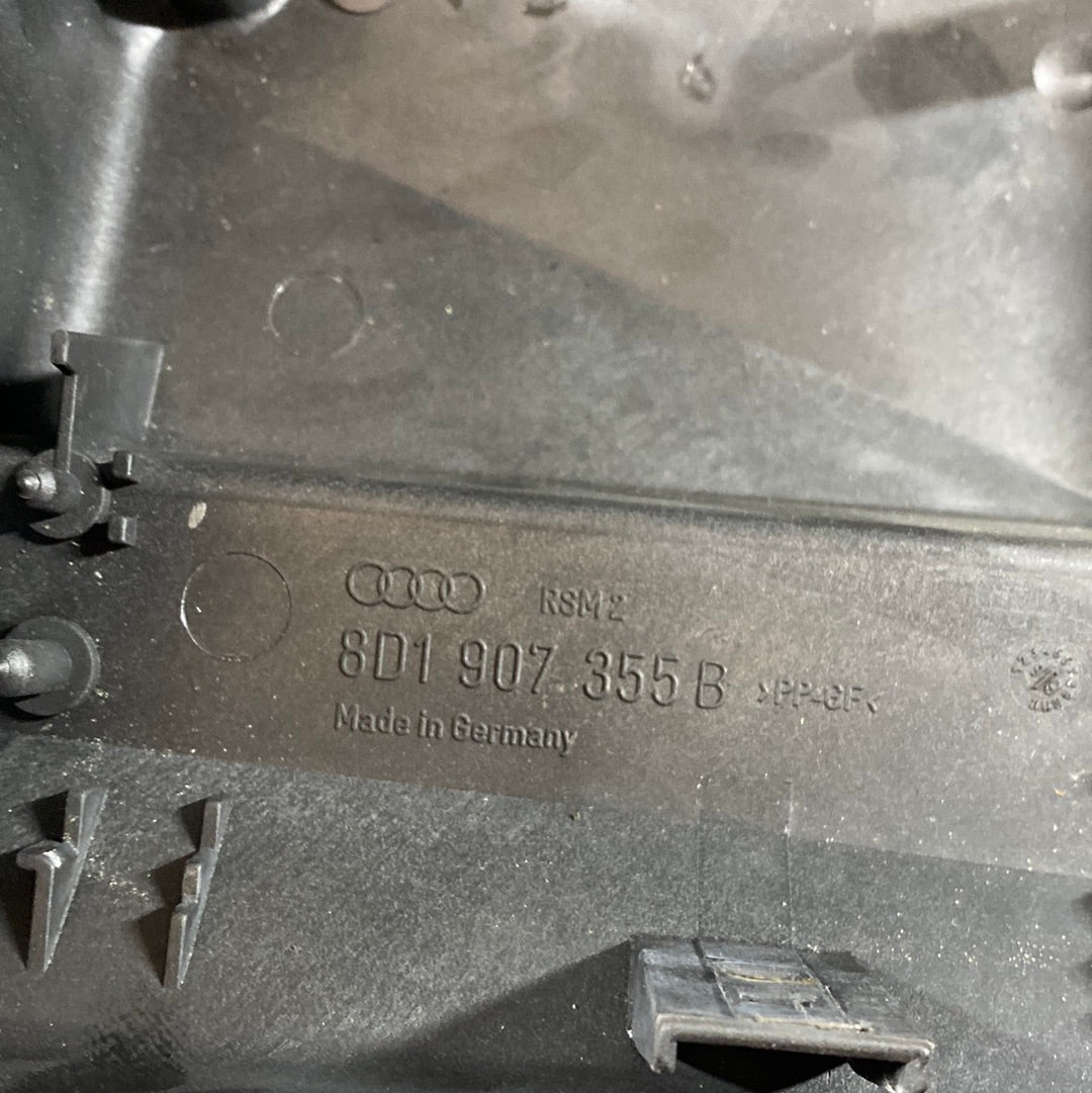 Audi A4 B5 Motorsteuergerät Kasten 8D1907355B