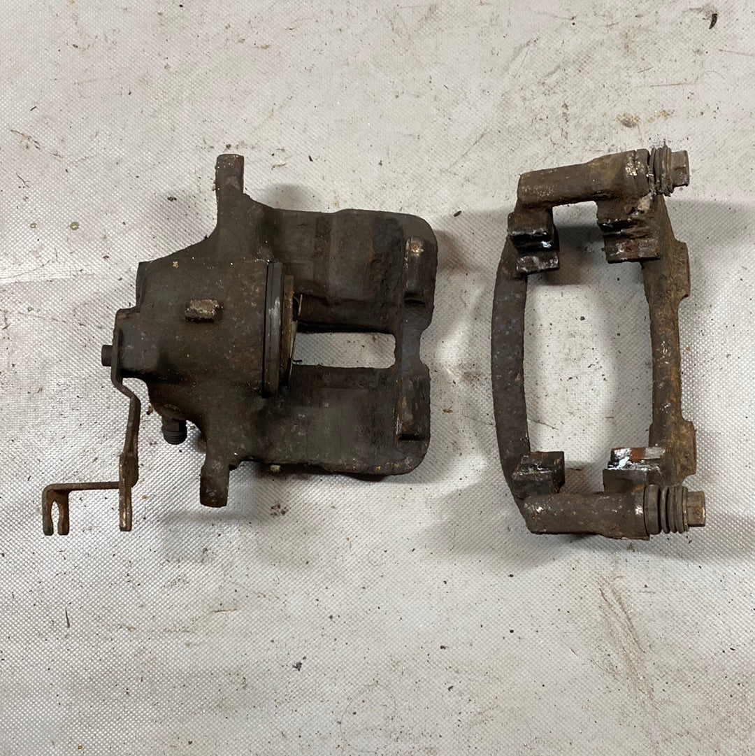 Audi A4 B5 Bremssattel vorne rechts