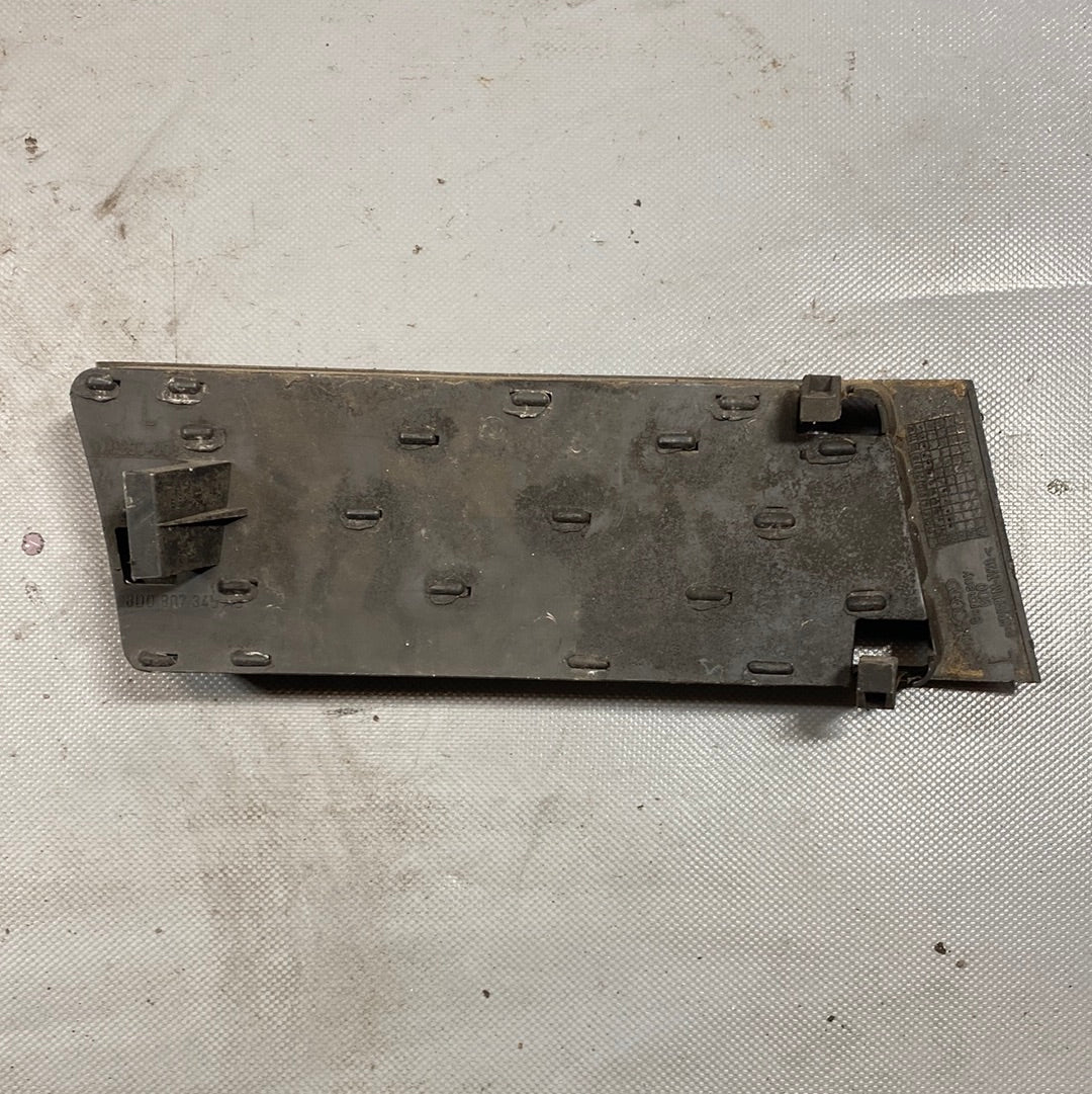 Audi A4 B5 Lüftungsgitter Stoßstange links 8D0807345 AB