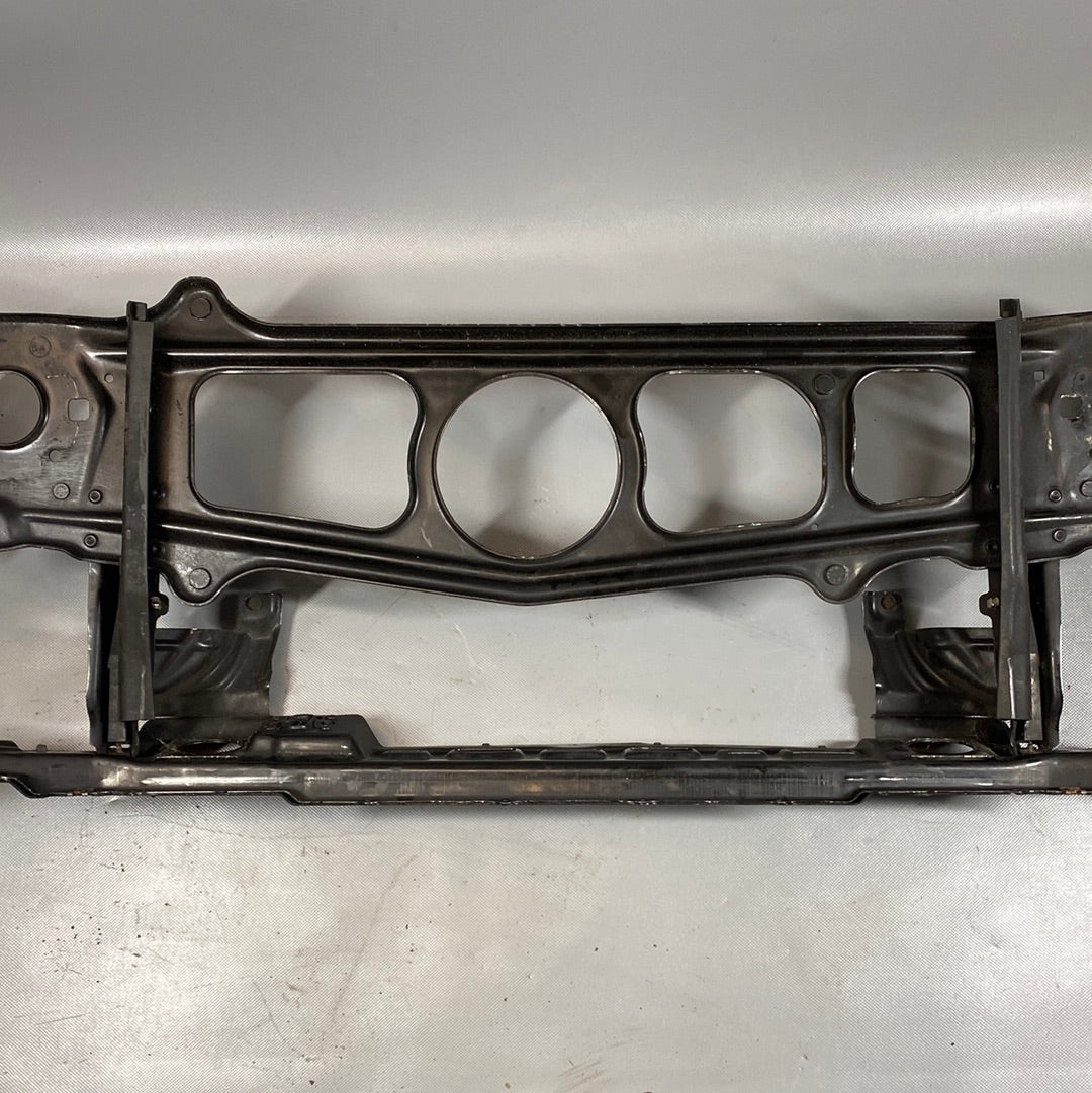 BMW E39 5er Schlossträger Frontmaske 6910464