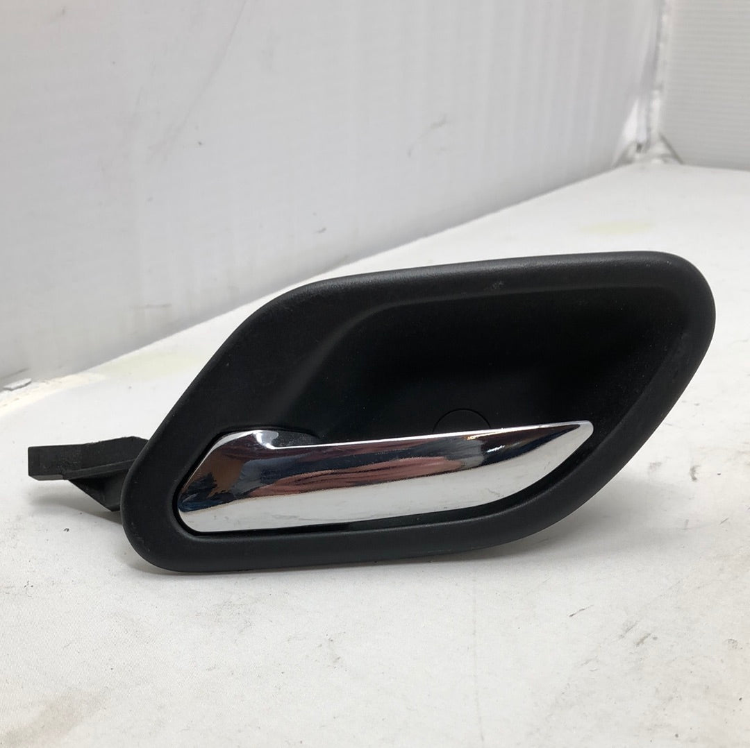 BMW E39 5-series door handle, rear left 8226049