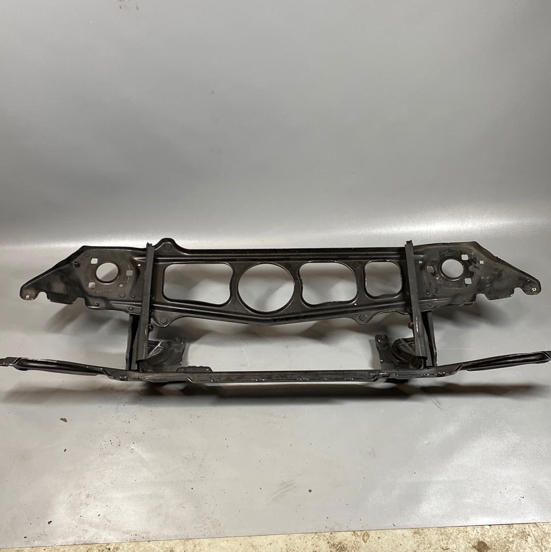 BMW E39 5er Schlossträger Frontmaske 6910464