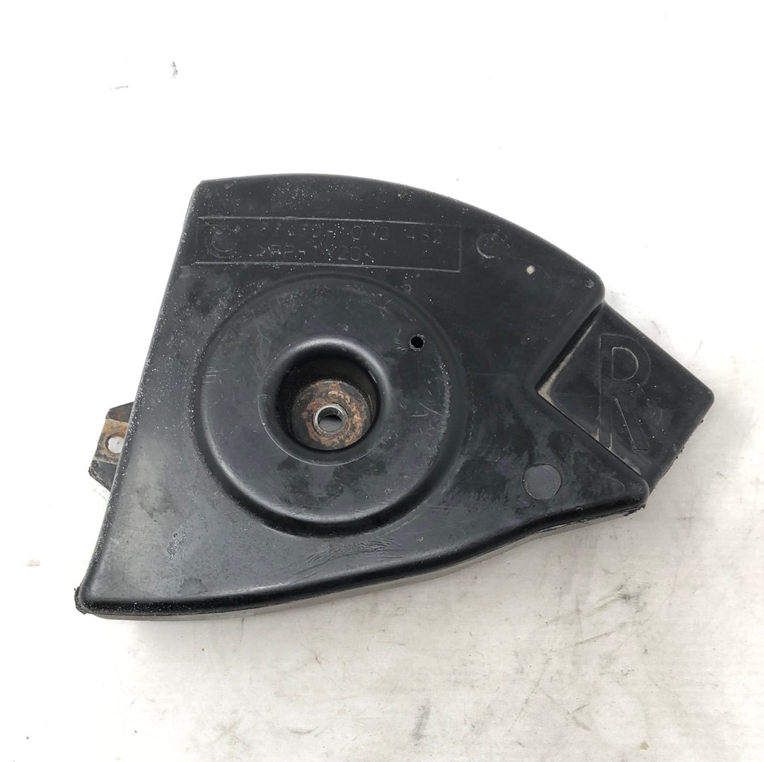 BMW E39 5 series cover, rear axle support, right 1092482