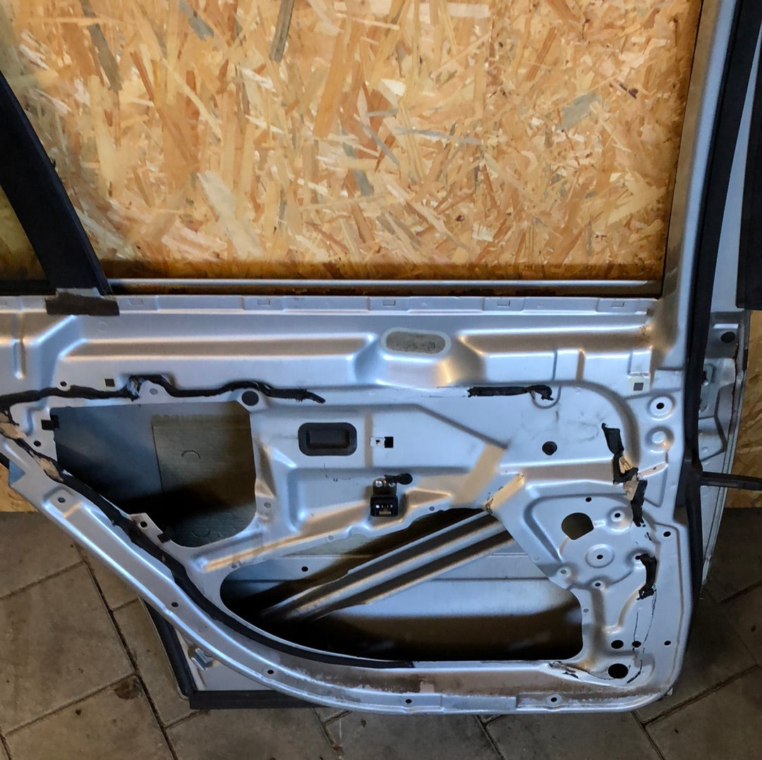 BMW E39 5er Türe hinten links