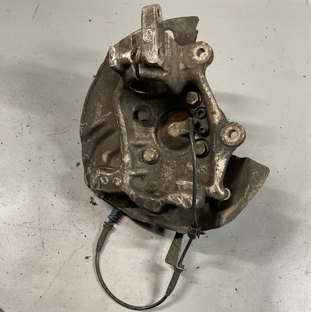 BMW E39 5er Achsschenkel vorne links