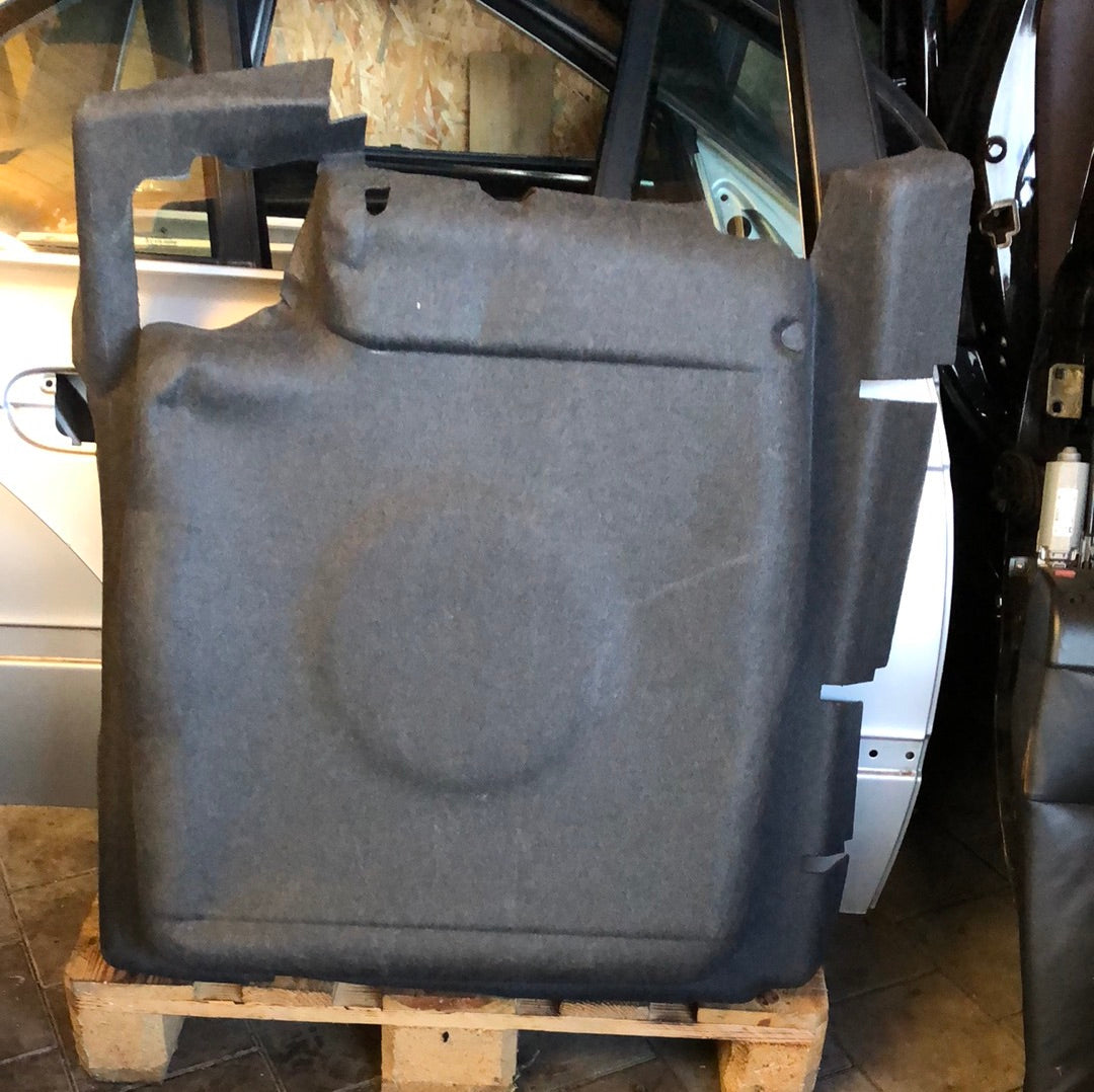 Mercedes W168 A-Class spare wheel well carpet